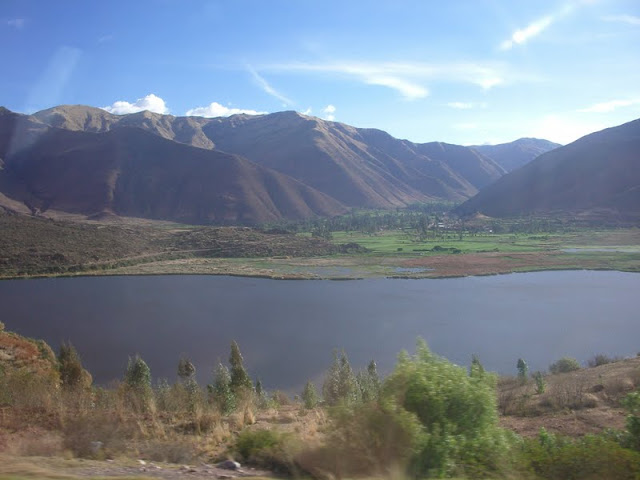 Miércoles, 24 de octubre de 2012. De camino a Cuzco - Luna de Miel en Perú (5)