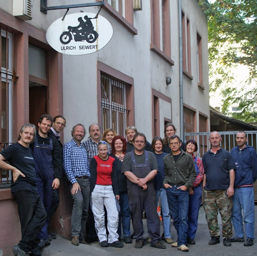 Ulis Motorradladen GmbH logo