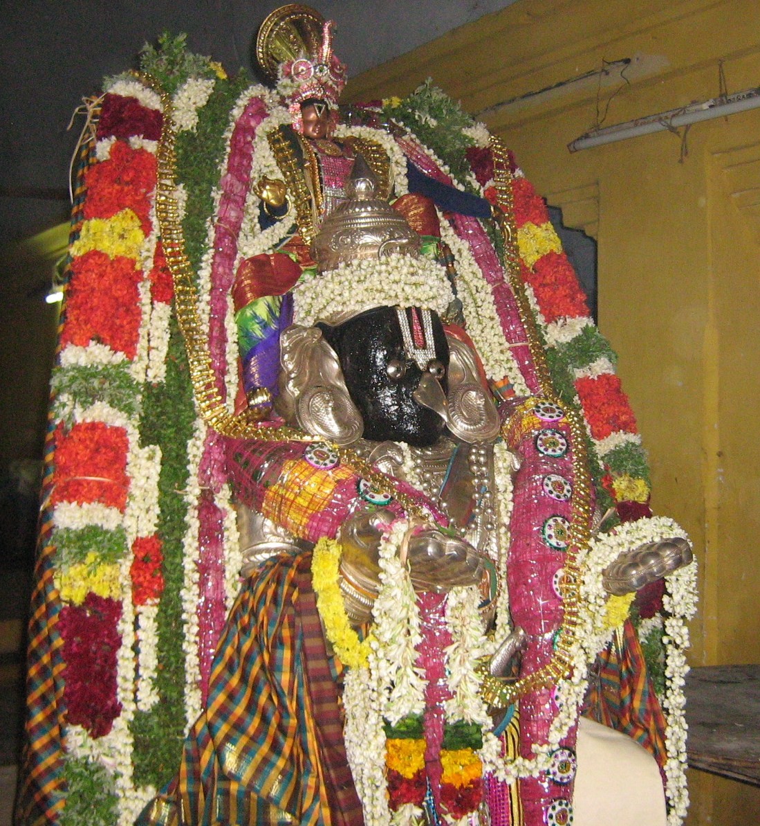 Sri Thirunaraiyur Nambi Perumal Temple, Nachiyar Koil (Thirunaraiyur), Thanjavur - Divya Desam 16