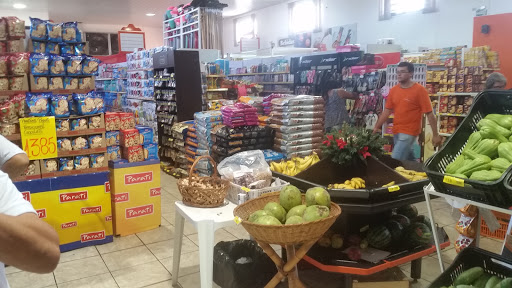 Supermercado Porecatu, R. Brasil, 1118-1172, Porecatu - PR, 86160-000, Brasil, Supermercado, estado Paraná