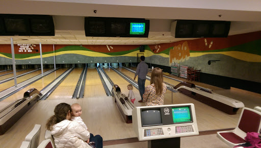Bowling Alley «Lanes & Games», reviews and photos, 195 Concord Turnpike, Cambridge, MA 02140, USA