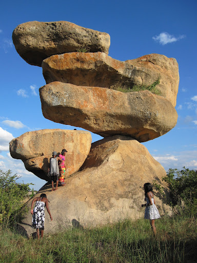 Balancing rocks 
