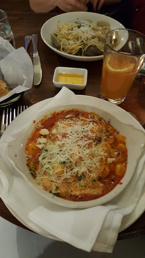 Italian Restaurant «Papa Razzi», reviews and photos, 768 Elm St, Concord, MA 01742, USA