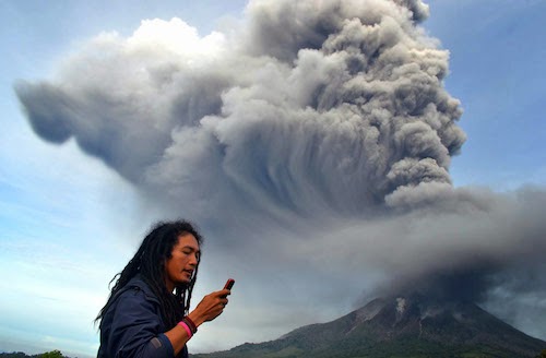 Sinabung_Volcano.