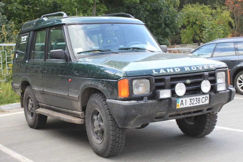 Купить дискавери 1. Ленд Ровер Дискавери 1 Рестайлинг. Land Rover Discovery 1/10. Land Rover Discovery 1 v8. Толкатель Land Rover Discovery 1.