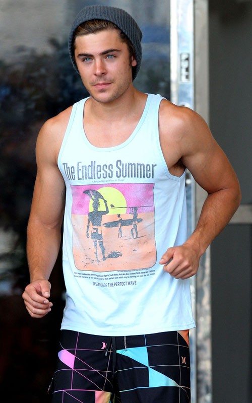 <<TRENDING- TOPIC [29]>> Aquí directamente no hay vida - Página 45 Zac-efron-0872011-5