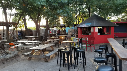 Bar & Grill «The Backyard Bar Stage and Grill», reviews and photos, 511 S 8th St, Waco, TX 76706, USA