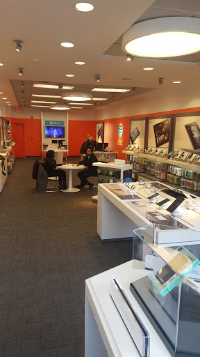 Cell Phone Store «AT&T Authorized Retailer», reviews and photos, 843 Bronx River Rd, Yonkers, NY 10708, USA