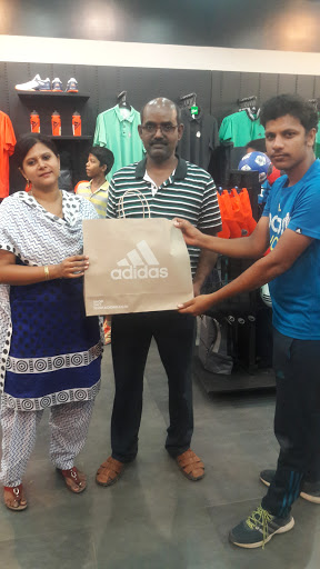 Adidas, C 1, Pari Rd, Opp To Mosque, Pari Salai, Mogappair East, Chennai, Tamil Nadu 600017, India, Running_Shop, state TN