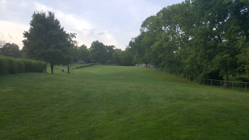 Golf Course «Delhi Hills Par 3 Golf Course», reviews and photos, 1068 Ebenezer Rd, Cincinnati, OH 45233, USA