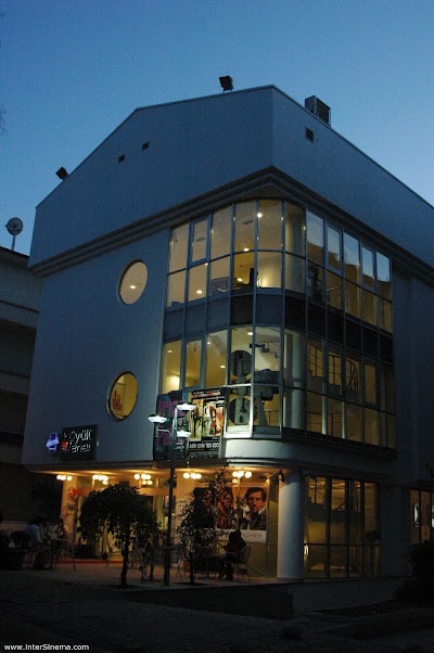Photos of Magic Lantern Cinema Bah&ccedil;elievler