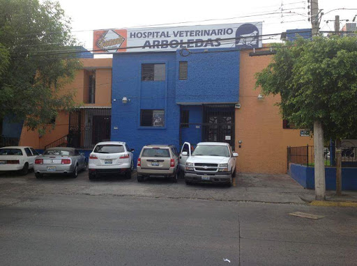 Hospital Veterinario Arboledas, esq. paseo de la arboleda, Av Cruz del Sur, Jardines de La Cruz, 44540 Guadalajara, Jal., México, Hospital veterinario | JAL