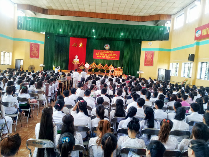 Lễ khai giảng năm học 2013-2014 tại Trường Cao đẳng Sư phạm Yên Bái