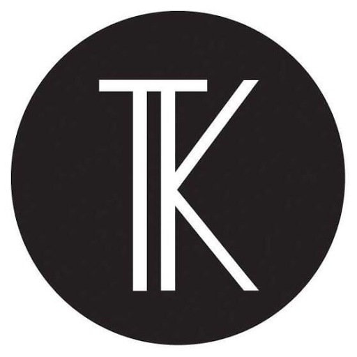 Top Knot Salon + Beauty Bar logo