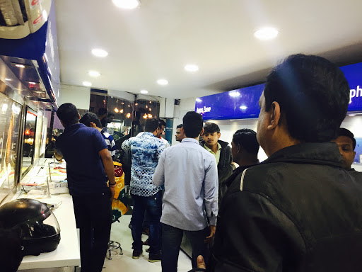 Samsung Smart Café, Samsung Smart Café | Utsav Dream World (Hhp-Cafe Nagpur), Residency Road, Near Bata Shoroom, Sadar, Nagpur, Maharashtra 440001, India, DVD_Shop, state MH