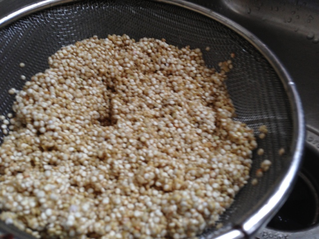 texas expat: Quinoa in the Rice Cooker!