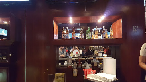 Bar «XTreme Wings And Bar», reviews and photos, 8119 Watson St, McLean, VA 22102, USA