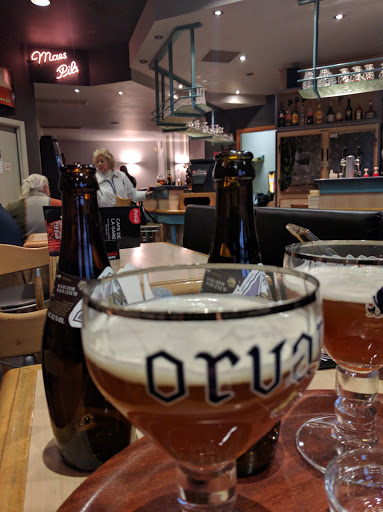 Café De La Gare
