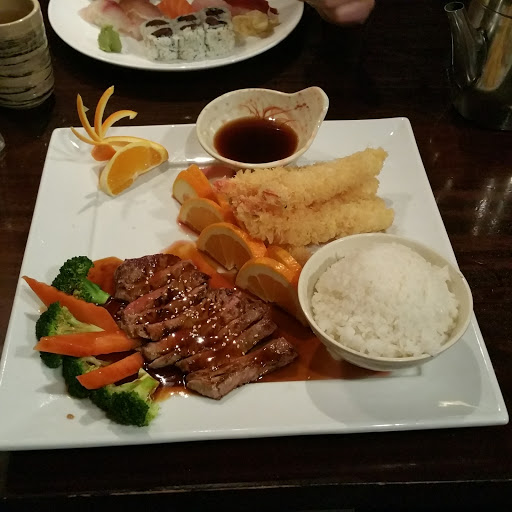 Koto Japanese Steakhouse, E Washington Center Rd