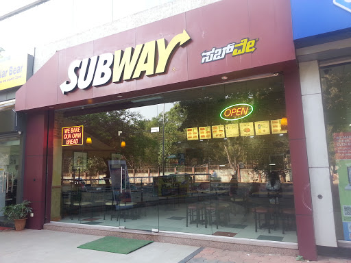 Subway, Shop No. 3, JNMC Convention Centre Food Court, Near KLE Hospital, Nehru Nagar, Belagavi, Karnataka 590010, India, Take_Away_Restaurant, state KA