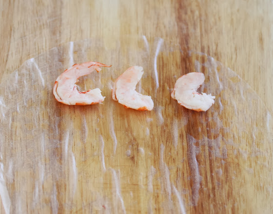 photo of shrimp on the rice wrapper
