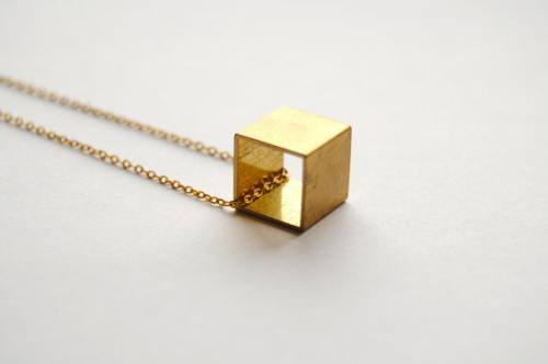 Vintage Cube Necklace [SOURCE]