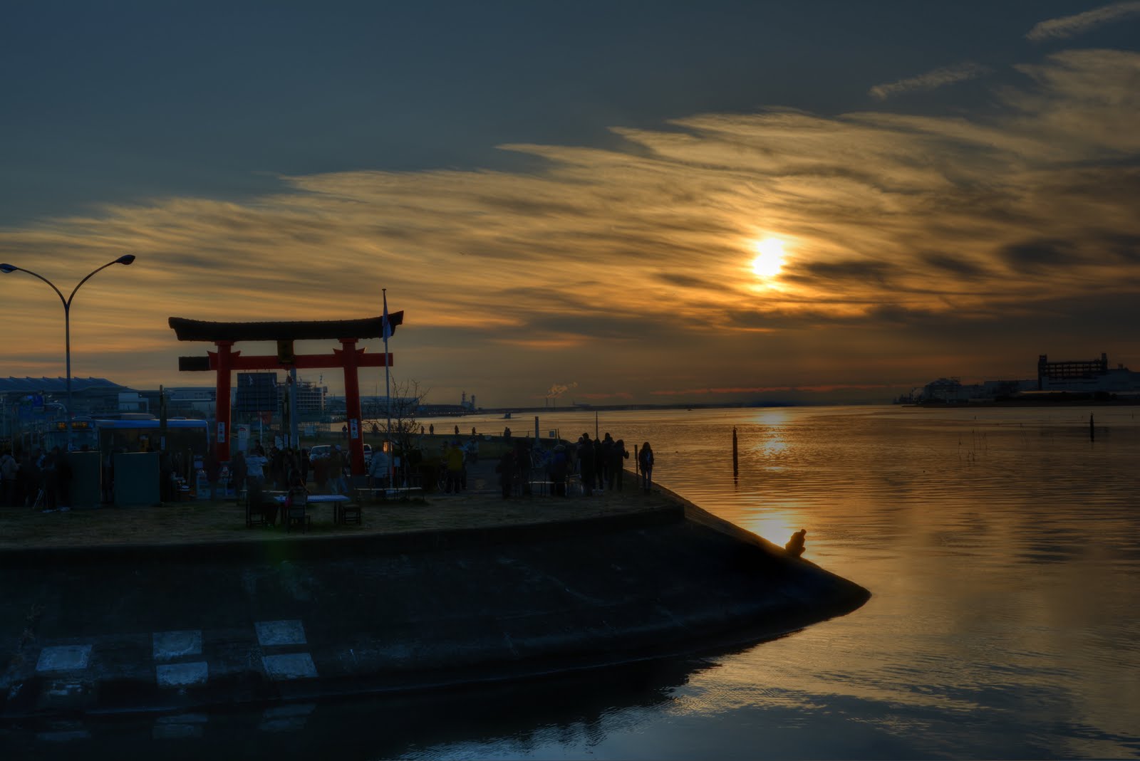 Hdrts Hdr Tiltshift 羽田大鳥居からの初日の出 13 Hdrts Hdr Tiltshift 羽田大鳥居からの初日の出 13