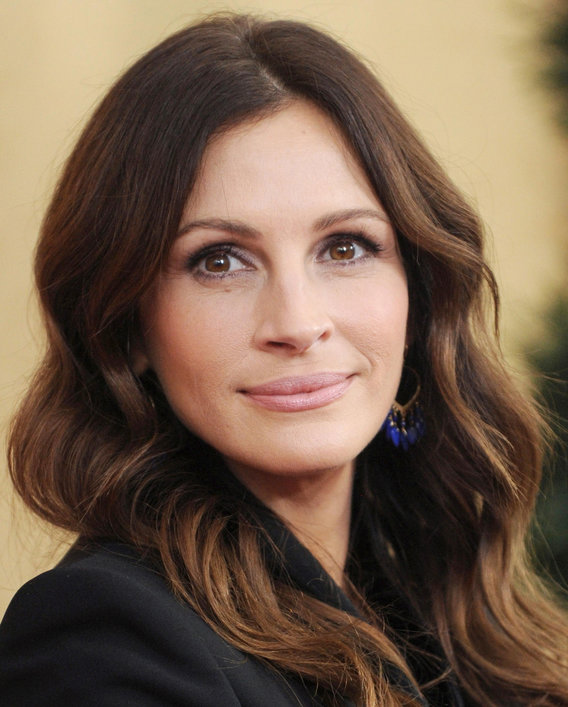 Julia Roberts: Biography and Autobiography Julia Roberts