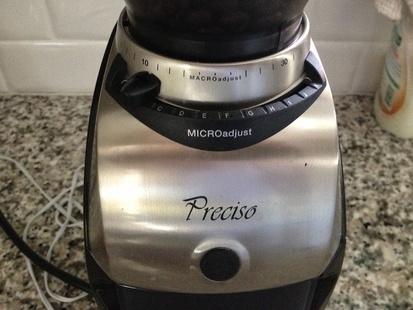 The Baratza Preciso Conical Burr Coffee Grinder macro and micro adjustments.