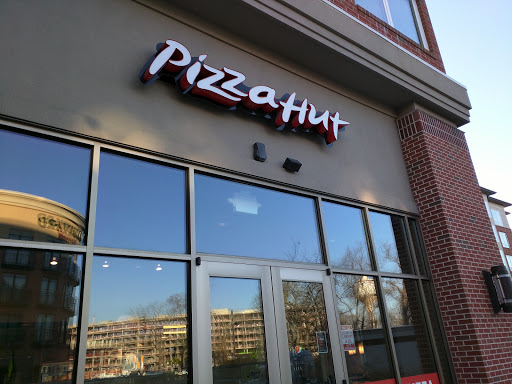 Pizza Restaurant «Pizza Hut», reviews and photos, 314 Rowan Blvd, Glassboro, NJ 08028, USA