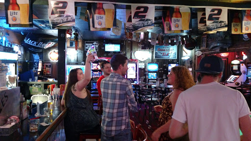 Bar «Vogies Bar», reviews and photos, 464 Portland Ave, Gladstone, OR 97027, USA