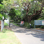 Gate on Vaucluse Rd (254882)
