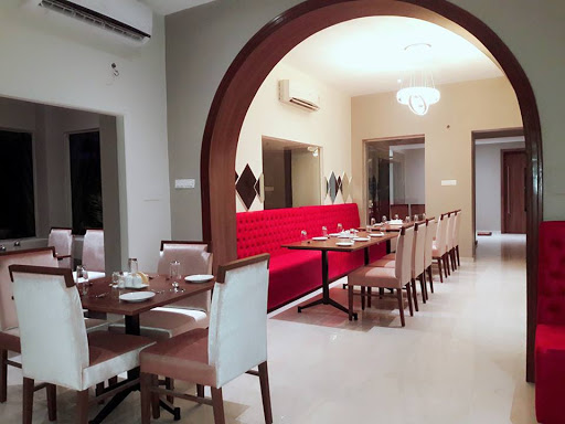 Privé Restaurant, Rajasekara Mudaliyar Rd, Jagadambal colony, Othavadi, Mylapore, Chennai, Tamil Nadu 600004, India, Restaurant, state TN