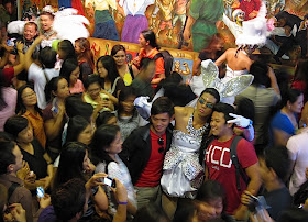 Care Divas actors with fans at the PETA theater lobby