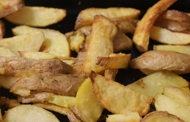 Healthy Homemade Oven Chips