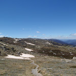 following the ridge (84100)