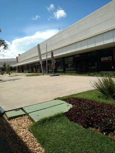 Nike Factory Store, Rodovia BR 060, KM 22, S/N - Zona Rural, Alexânia - GO, 72920-000, Brasil, Centro_comercial_grossista, estado Goiás