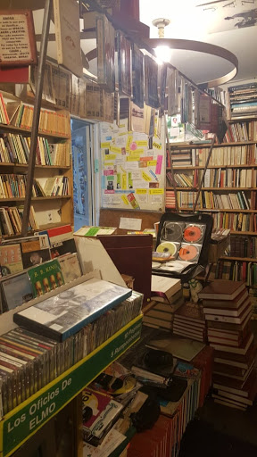 Libros, Café y Jazz, Av. C Niños Héroes 733, Zona Centro, 22000 Tijuana, B.C., México, Tienda de bolígrafos | BC