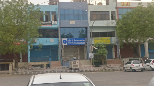 State Bank of India, Sector-1 HUDA, 1011, Sector 1 Main Rd, Sector 1 Market Plaza, Sector-1, Rohtak, Haryana 124001, India, Public_Sector_Bank, state HR