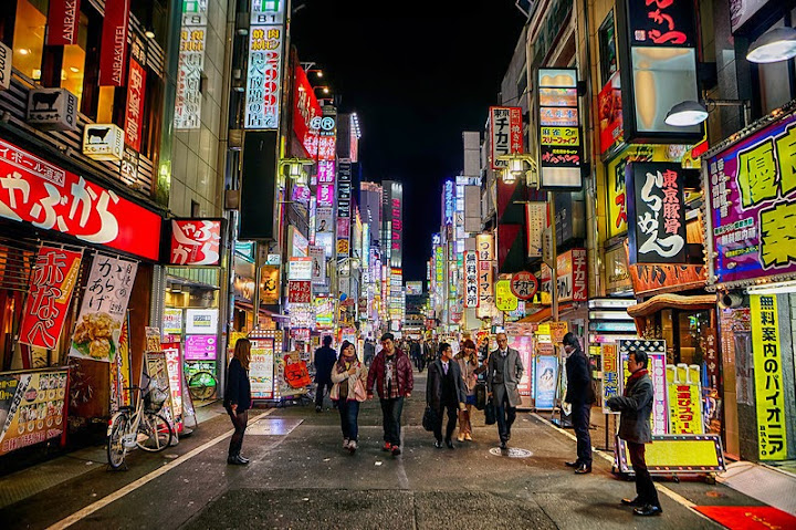 Tokyo Red, Japan. Photographer of the Month: Wick Sakit