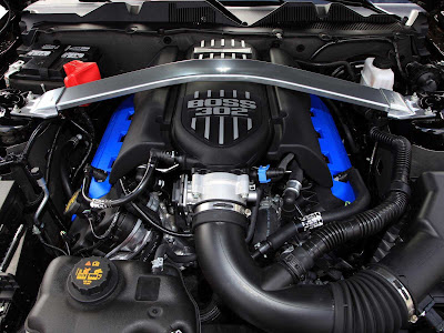 Ford-Mustang_Boss_302_2012_1600x1200_Engine