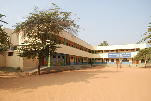 Nehru English School, Tumkur-Kunigal Rd, Tumkur Taluq, Gulur, Tumakuru, Karnataka 572118, India, School, state KA