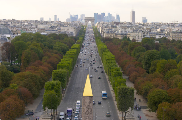 Image result for Champs-Elysées : Từ « bãi sình lầy » tới « đại lộ đẹp nhất thế giới »