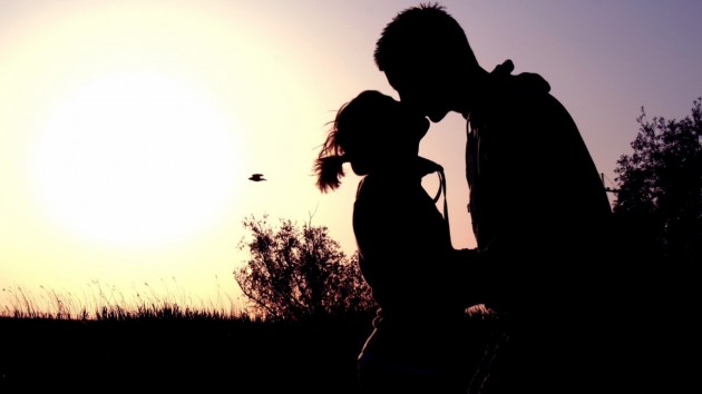 Bộ ảnh tình yêu đẹp, lãng mạn nhất ảnh nụ hôn tình yêu lãng mạn nhất
