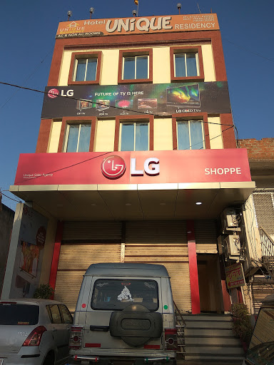 Hotel Unique Residency, Bus Stand Rd, Tandon Bagicha, Damoh, Madhya Pradesh 470661, India, Indoor_accommodation, state MP