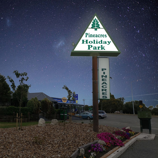 Pineacres Holiday Park logo