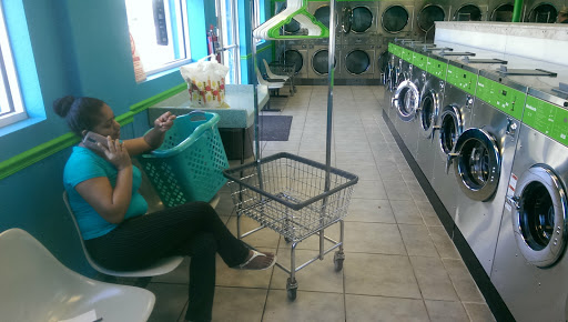 K&M WASH HOUSE Laundromat & Drop-Off Service