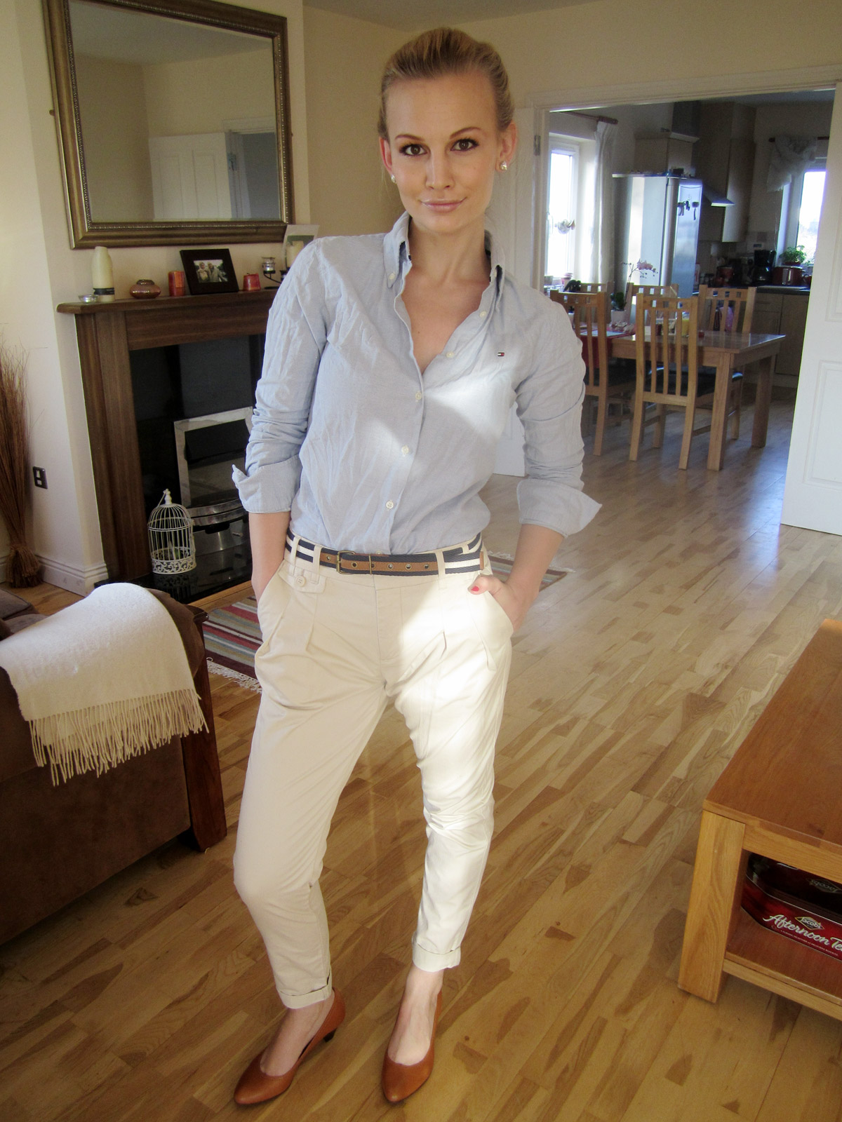 How To Wear Chinos! | Anna Saccone Joly