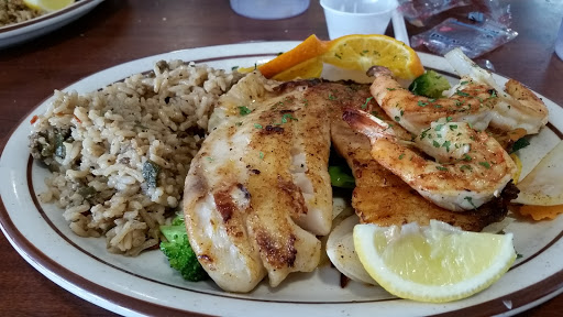 Seafood Restaurant «Baytown Seafood Restaurant», reviews and photos, 1400 N Frazier St, Conroe, TX 77301, USA