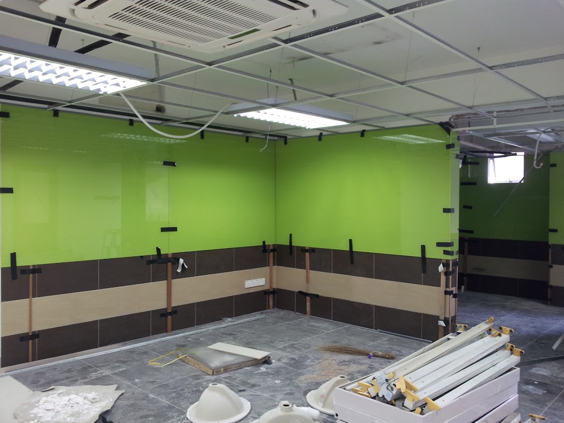 color glass panel wall at kitchen